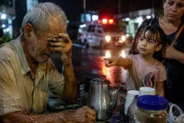 El-Anciano-Vendía-Café-Frente-al-Hospital…-Hasta-que-una-Niña-Reconoció-la-Cicatriz-de-Su-Mano