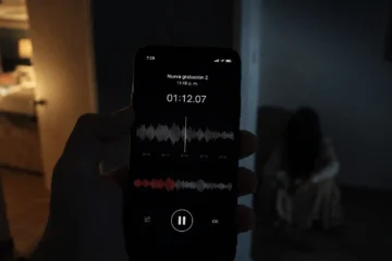 Misterio en el teléfono con las notas de voz de mi hermana